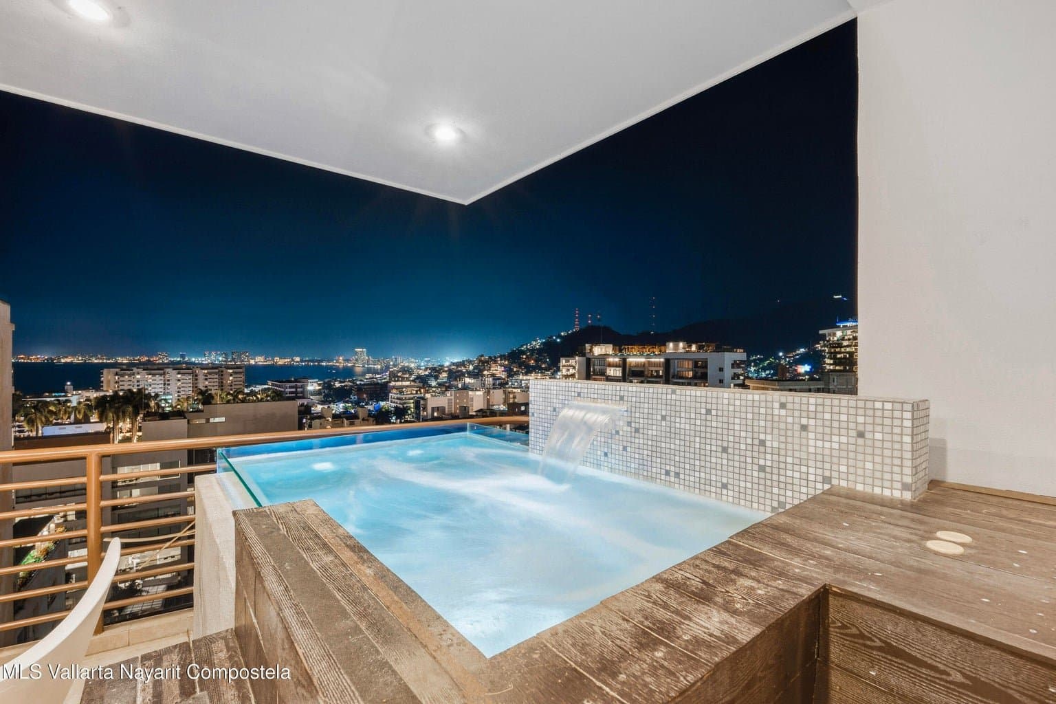 Signature by Pinnacle 601 — photo 1