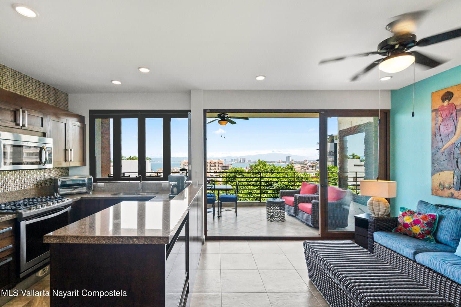 Residences by Pinnacle 301 — photo 1