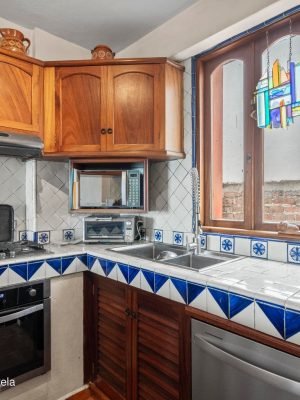 20251205175612702039000000-o